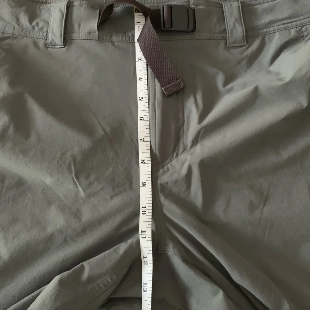 REI Mens Nylon Belted Gray Hiking Outdoor Shorts Sz 40